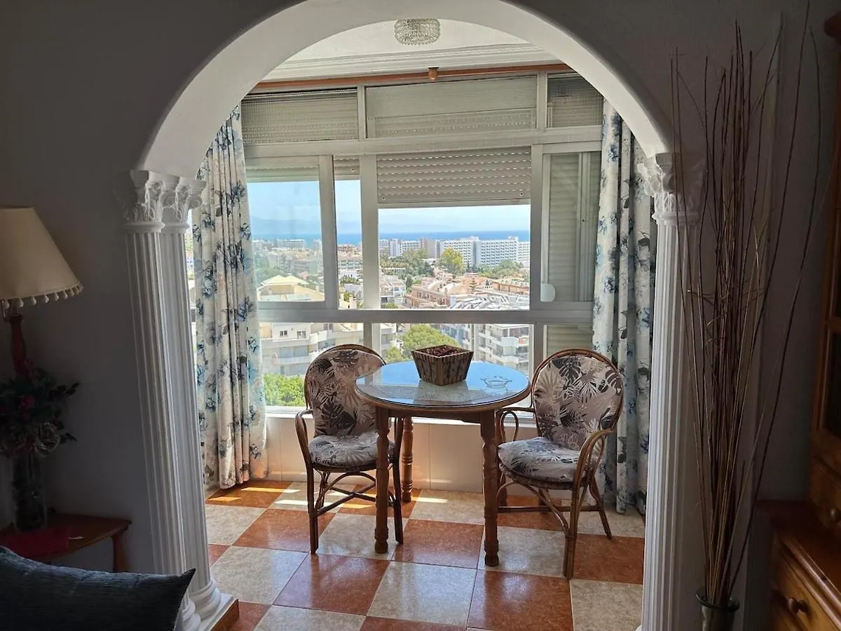 Apartment Next To Puerto Marina 베날마데나코스타
