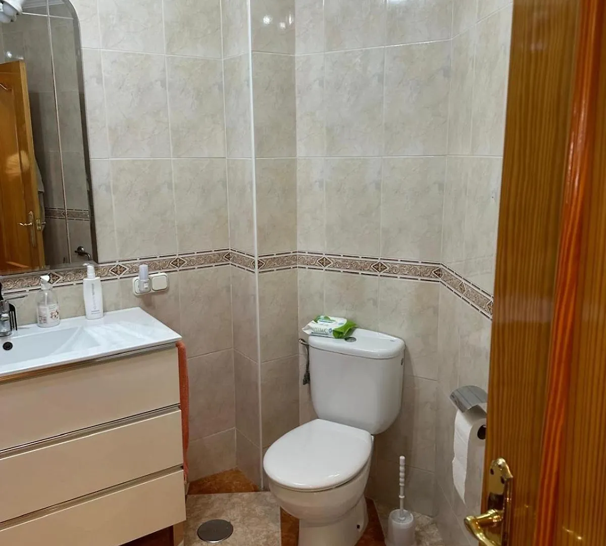 Apartment Next To Puerto Marina 베날마데나코스타